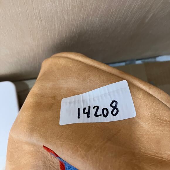 Florist Leather Shoulder Bag Beige Embroidered Flower Bee Adjustable Strap Boho - Picture 12 of 12